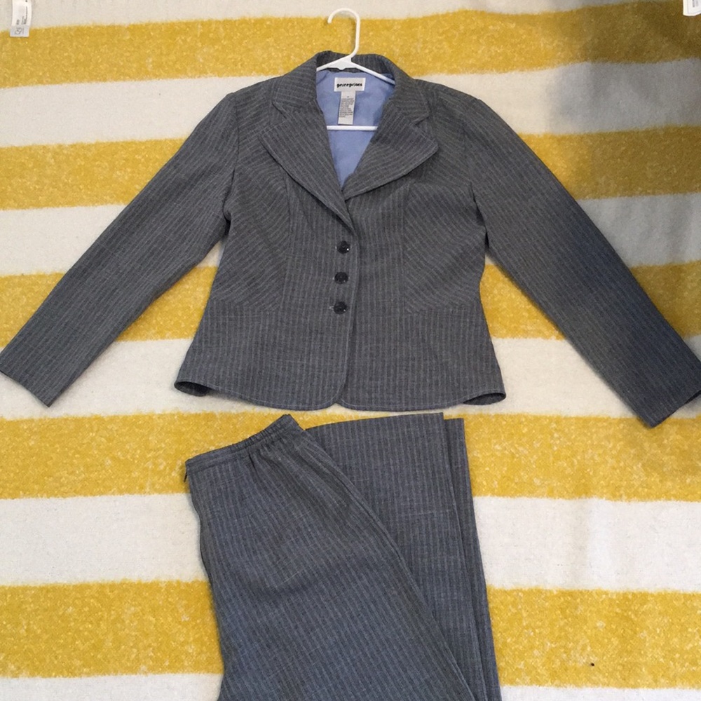 Two piece woman’s suit